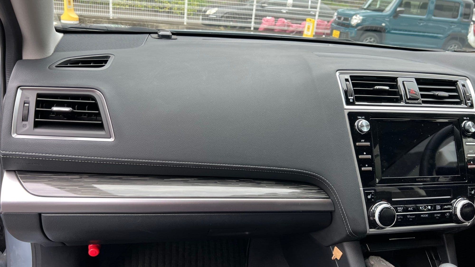 Car Image 9
